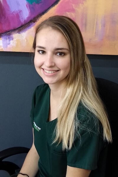 Desre Baard – General Assistant